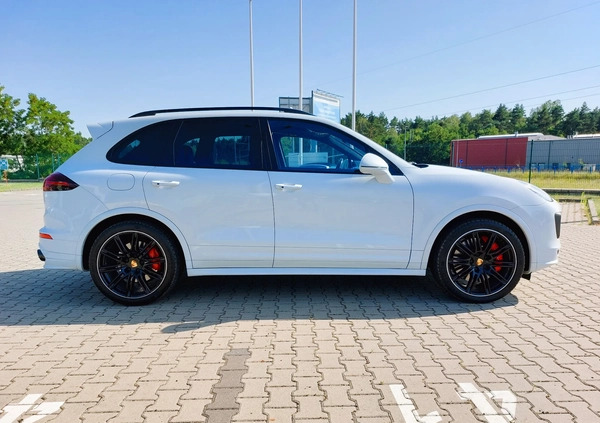 Porsche Cayenne cena 226500 przebieg: 194000, rok produkcji 2016 z Toruń małe 106